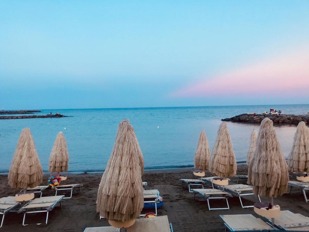 Ferienwohnung Piccola Navetta Diano San Pietro Exterior foto